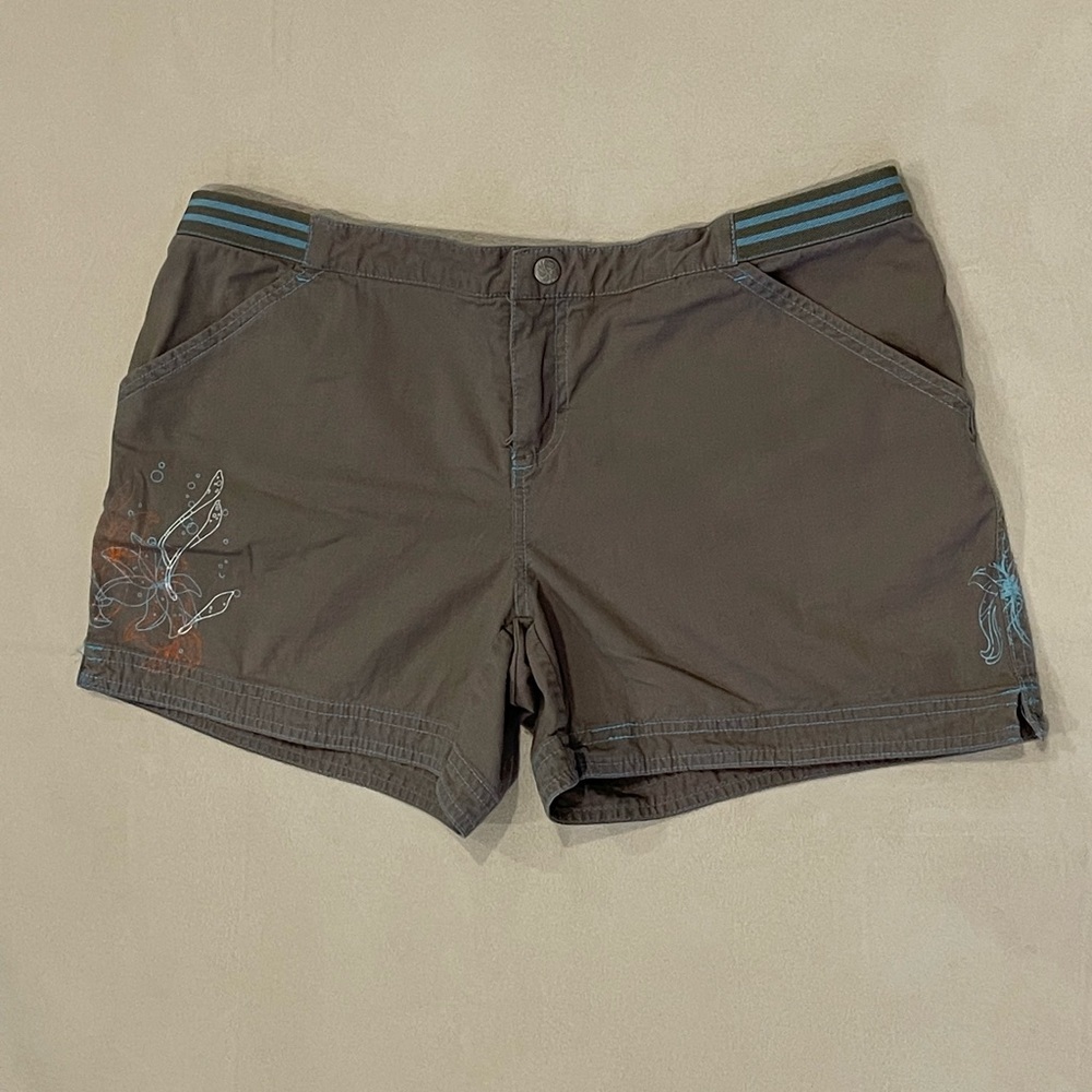 Carve Designs Short
